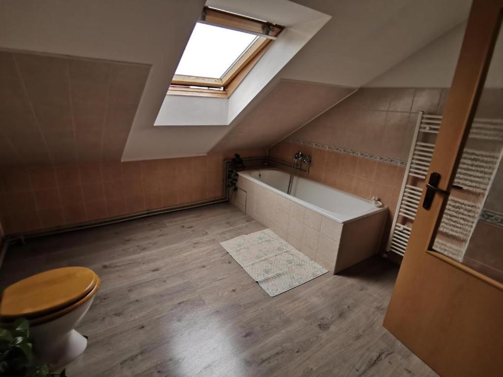 Apartman Skladna Appartamento Košice Esterno foto