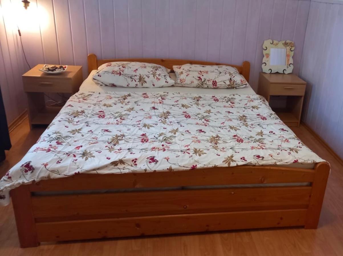 Apartman Skladna Appartamento Košice Esterno foto